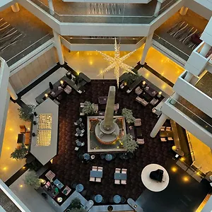 **** Hotel On Langley Park Australia