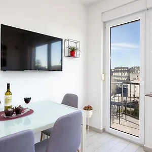 https://ancora-center-apartment.in-istria.net