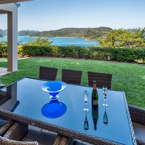 Holiday home La Bella Waters 1 Wide Reaching Ocean Views And Buggy